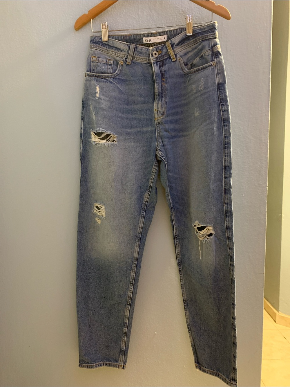 Zara Blue Relaxed Ripped Jeans